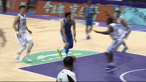 吴冠希吃到技术犯规.gif