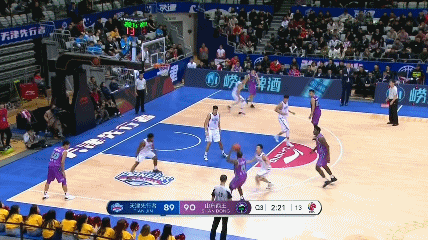 哈德森ANSWERBALL3分命中.gif