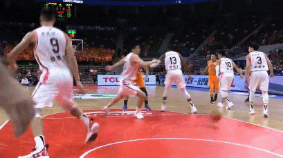 王潼隔扣阿联.gif