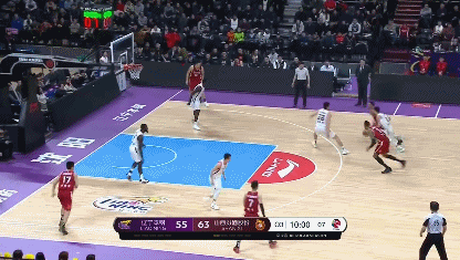 佩恩送妙传 莫兰德单手暴扣.gif