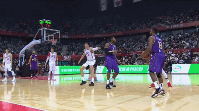 李慕豪吃T.gif