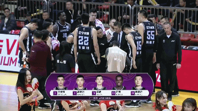 芬森没有出场.gif