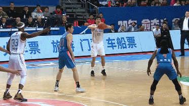 陈林坚远距离3分命中.gif