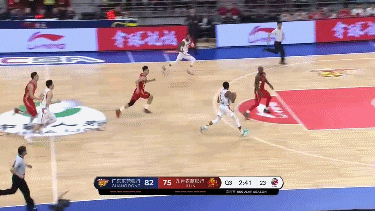 威姆斯战斧暴扣.gif
