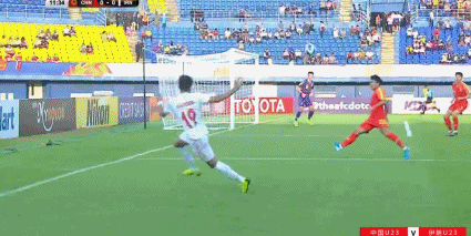 1566868924106630730.gif