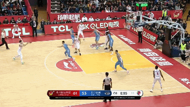 尤度迎面遮天大帽赵泰隆.gif
