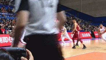 莫兰德绝对力量大帽董瀚麟.gif