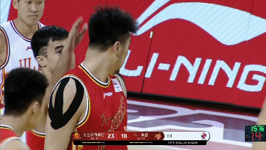 邹雨宸.gif