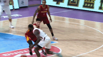 芬森强硬突破2+1打成.gif