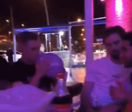 006oGTSVgy1gbukw5ov5og307c068hdu.gif