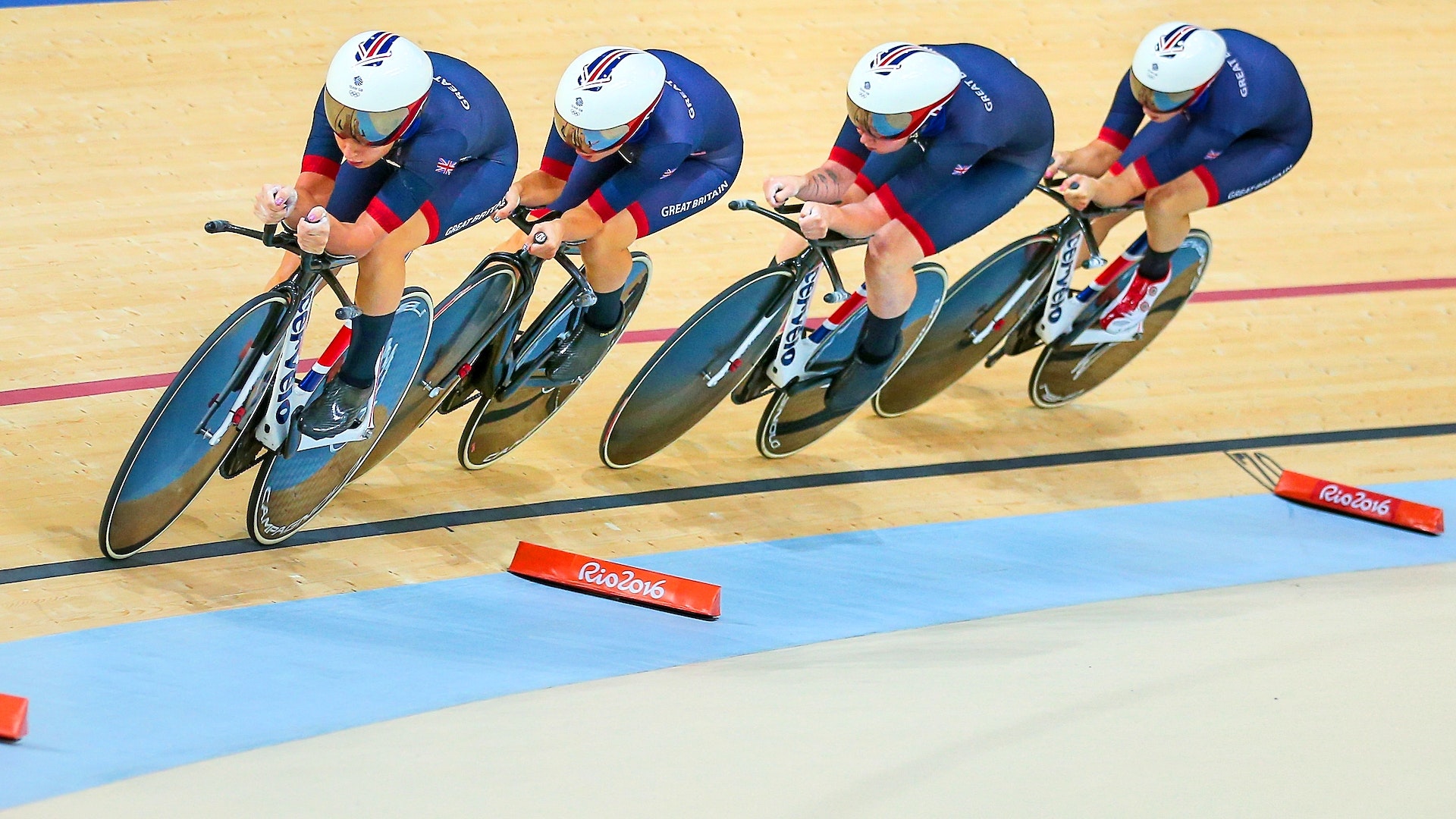 Great-Britain-team-pursuit-track-cycling-COVER-IMAGE-pic-Alex-Whitehead_SWpix.jpg
