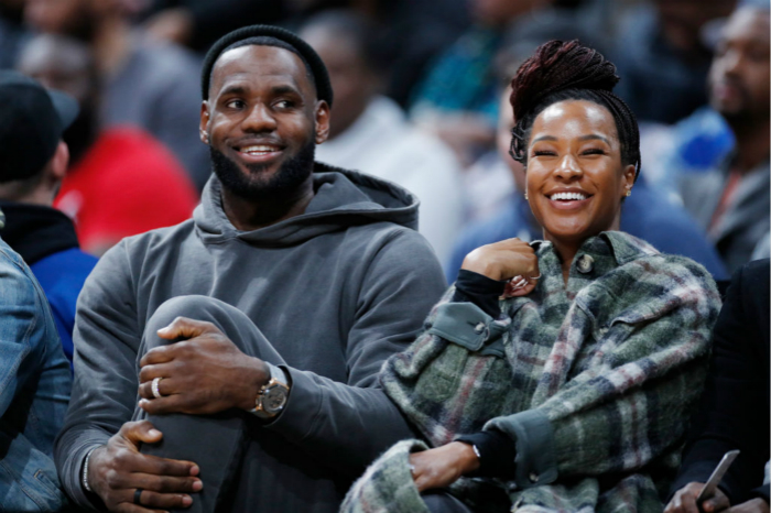 LeBron-James-and-Savannah-James_meitu_2.jpg