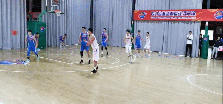 陈辰防守左振年.gif