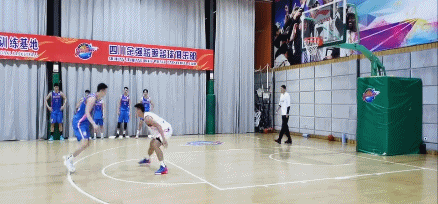胡林森勾手打进.gif