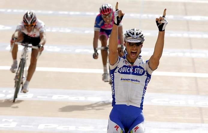 Paris-Roubaix-2008-Tom-Boonen.jpg