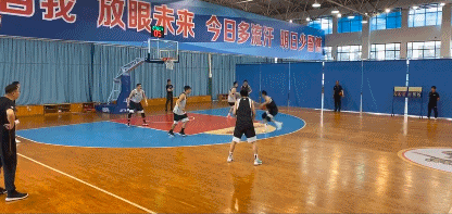 强突打进.gif