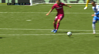 托马斯射门.gif