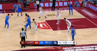 陈林坚第四记三分.gif
