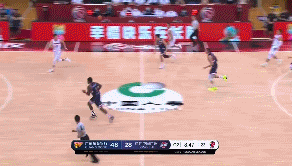 周鹏快攻飞扣.gif