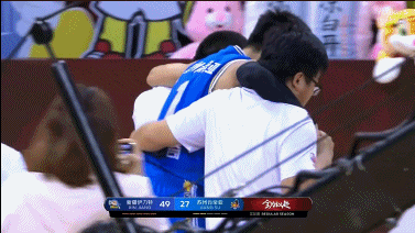 黄荣奇2.gif