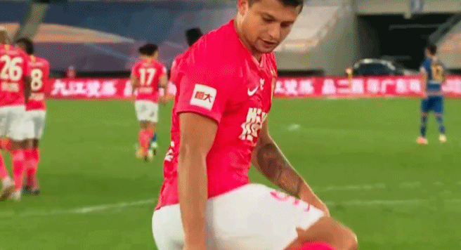 7410dc73ly1ghyc7wwmvpg20i809wx6p.gif