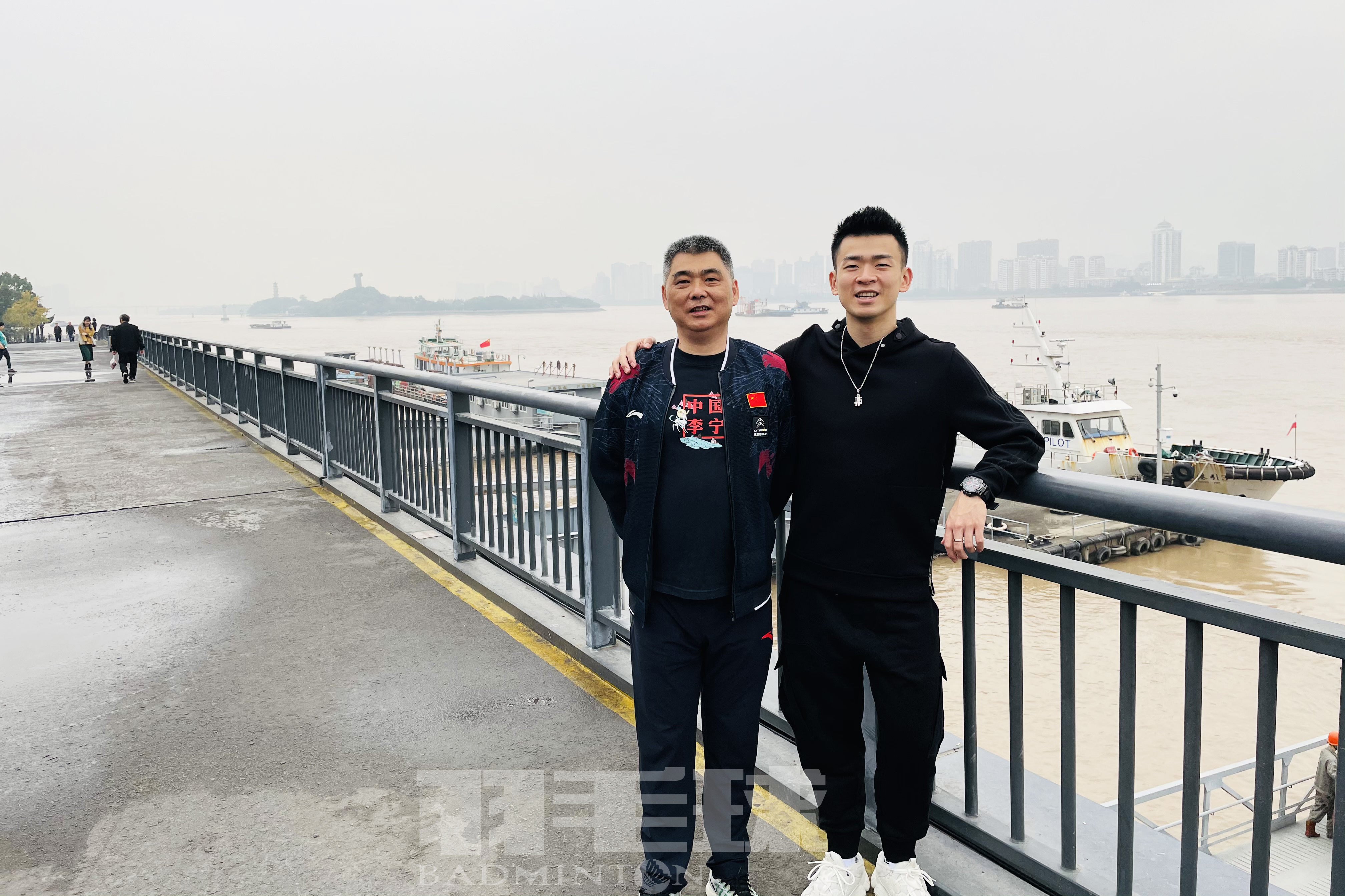 郑思维和老爸_副本.jpg