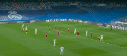 皇马-24-本泽马.gif