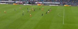 拜仁-51-A席越位.gif