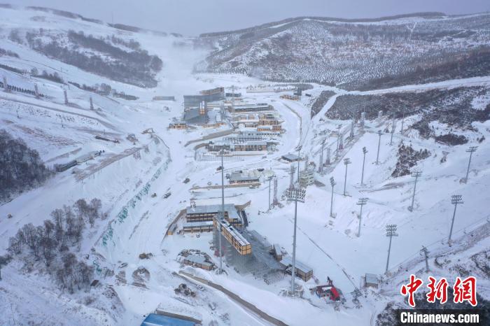 滑雪比赛受伤如何最快救治：冬奥场馆配停机坪 直升机送医最快5分钟