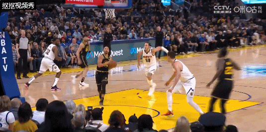 库里点赞.gif