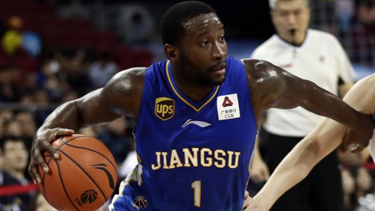 斯隆27分6板助江苏逆转八一喜提3连胜