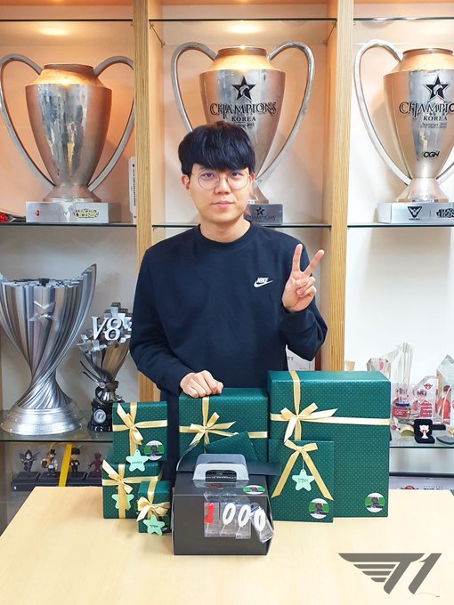 T1å®æ¨æ´æ°ï¼åºç¥Cuzzåºé1000å¤© è¯·æå¾ä»çè¡¨ç°