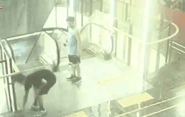2020_0517_5b864bfag00qah5vy04htc000a7006hc.gif