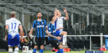 犯规1.gif