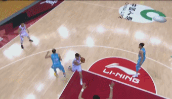 刘传兴接球暴扣.gif