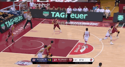 王奕博压哨一条龙.gif