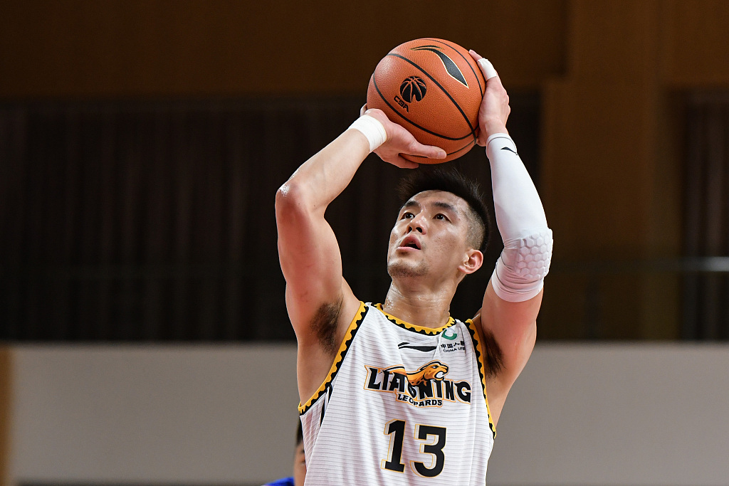 危险动作!赵天熠肘击被吹违体