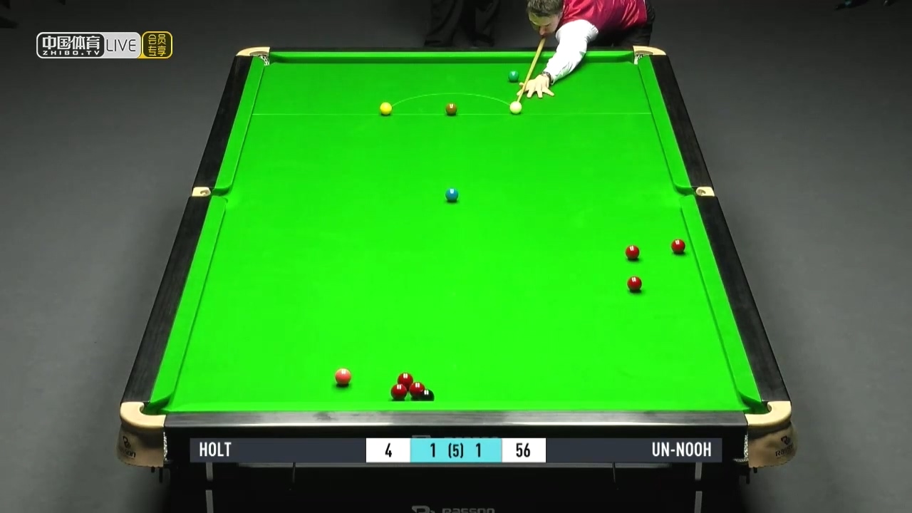 "刺客"霍尔特展现精湛技艺:四库线路制造完美斯诺克 | 2021冠军联赛