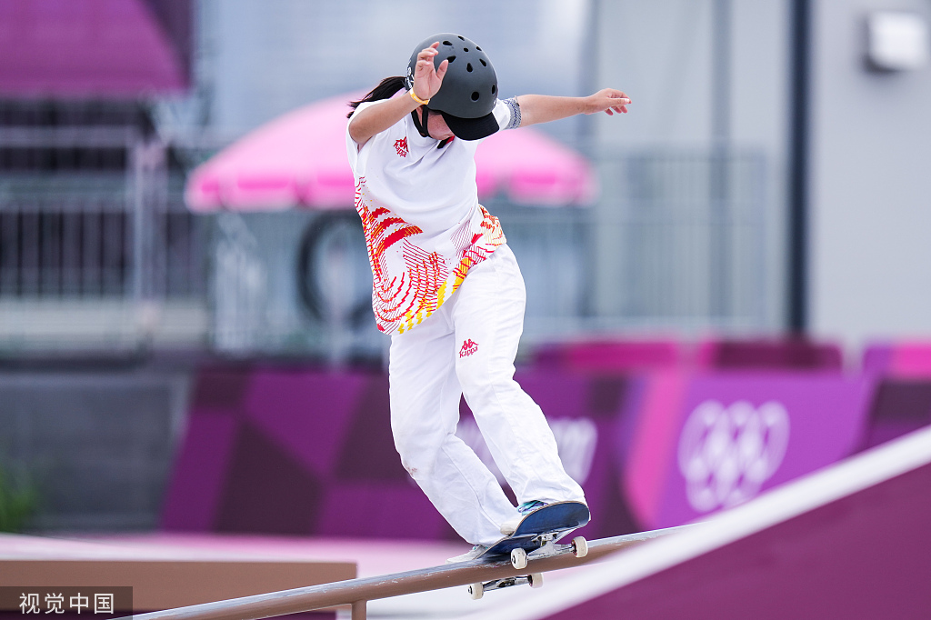 中国女子滑板小将曾文蕙首秀奥运 总分9.66拿下女子街式第六!