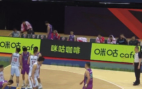 小丁GIF.gif
