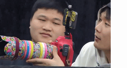 GIF.gif