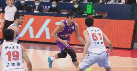 邹雨宸.gif