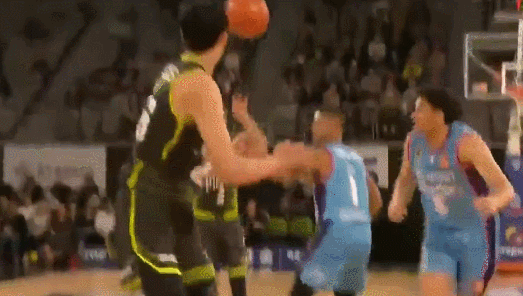 周琦123.gif
