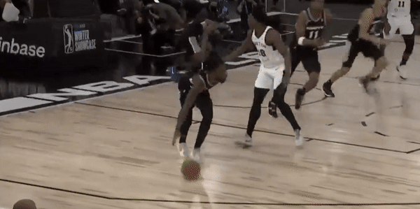 ezgif.com-gif-maker (32).gif