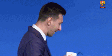 梅西离队.gif