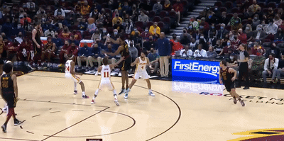 ezgif.com-gif-maker.gif