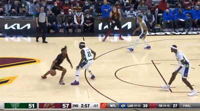 ezgif.com-gif-maker (11).gif