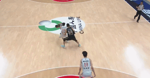 艾伦1234.gif
