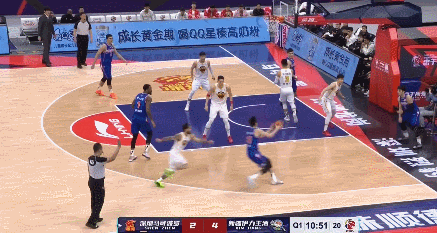 齐麟隔扣沈梓捷.gif