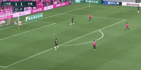 踢空气.gif